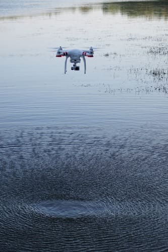 Como funciona o uso de drones